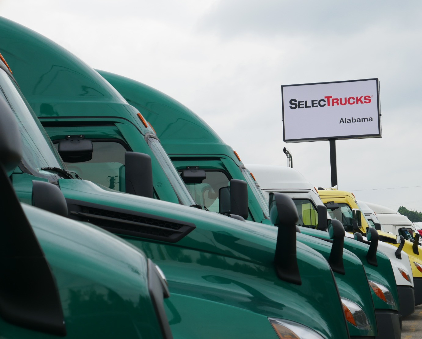 SelecTrucks of Alabama Used Semi Trucks For Sale Birmingham
